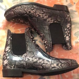 Time and Tru Snake print Rain Booties